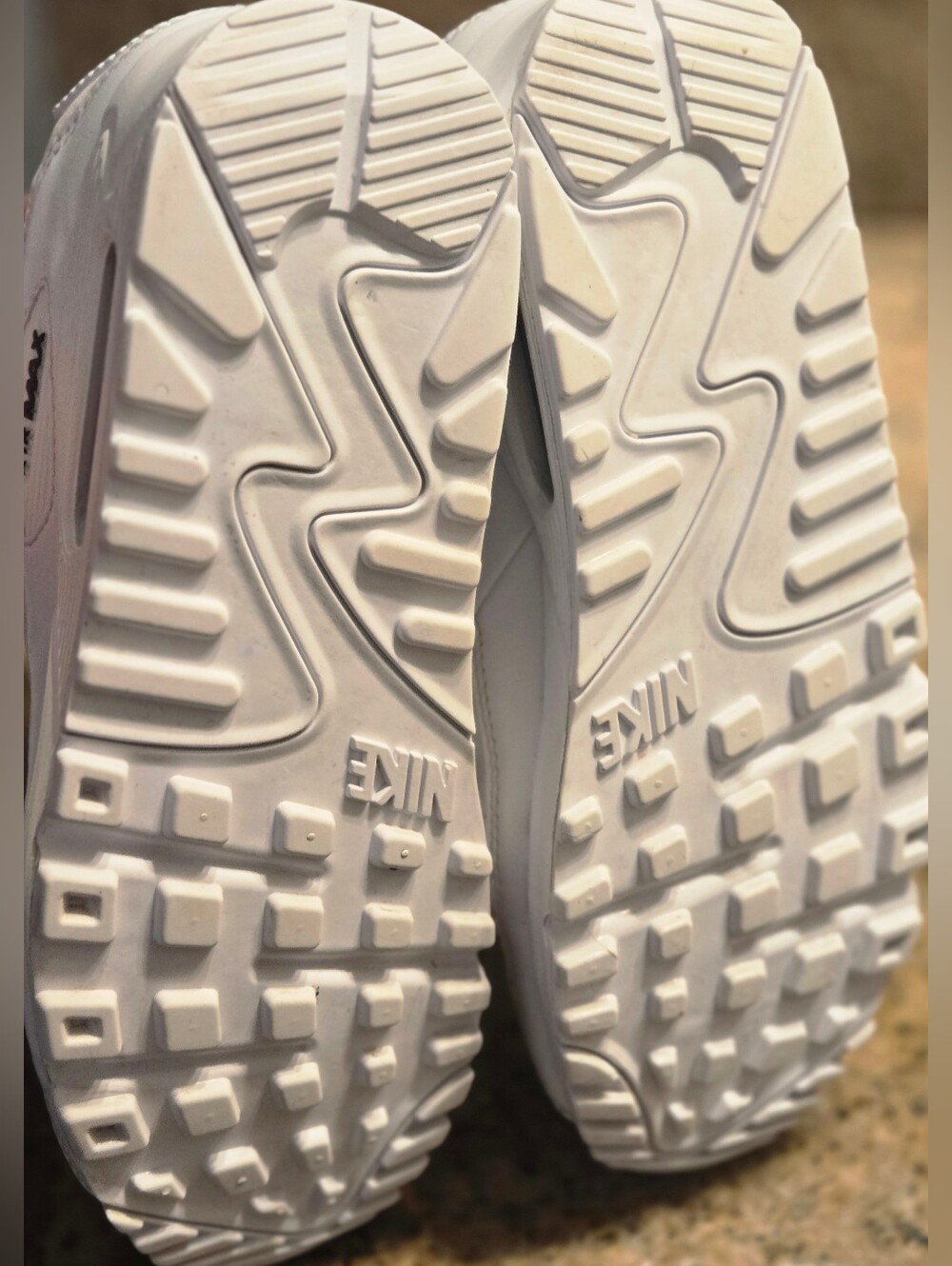 Nike Air Max White  Sneakers with Black Swoosh Womens 9 - Picture 5 of 16